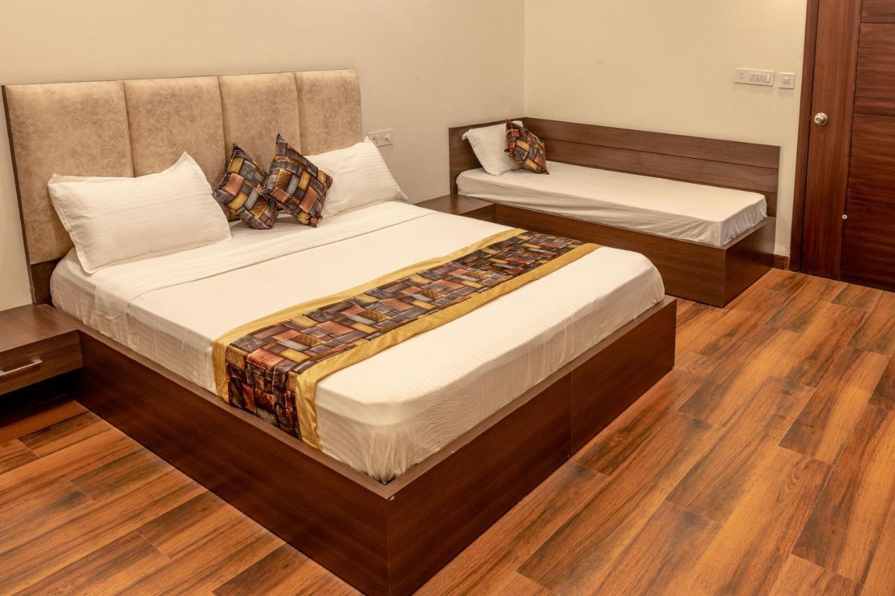 De Manora Homes - Unpretentious Hotel With A Garden , Posh Area Ranjit Avenue Amritsar Luaran gambar